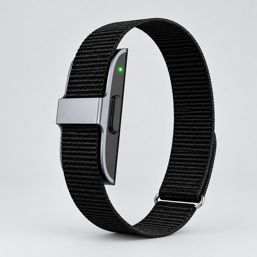Smart Bracelet with Heart Rate and Temperature Monitoring