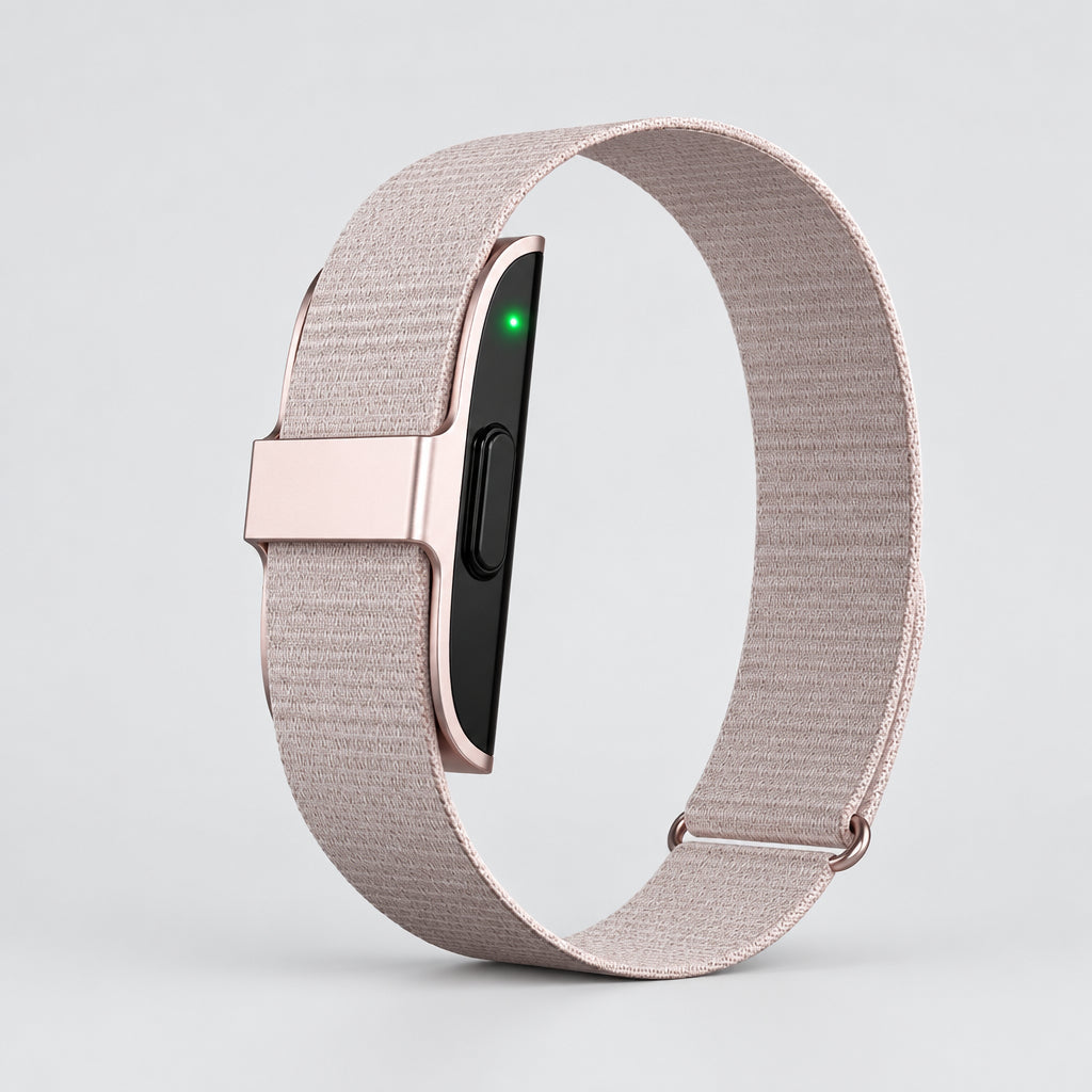 Smart Bracelet with Heart Rate and Temperature Monitoring